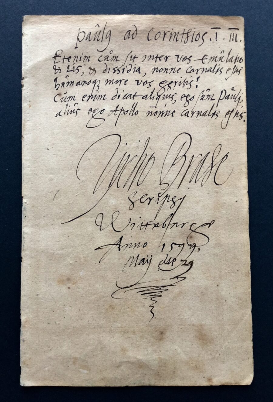Stambogsblad fra 1599 med Tycho Brahes autograf i Rundetaarns samling Stambogsblad fra 1599 med Tycho Brahes autograf i Rundetaarns samling