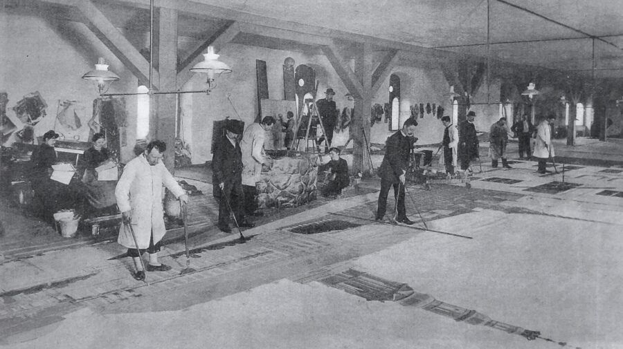 Visiting Carl Lund's workshop in the Library Hall 1907 Visiting Carl Lund's workshop in the Library Hall 1907