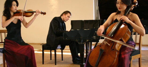 Trio con brio